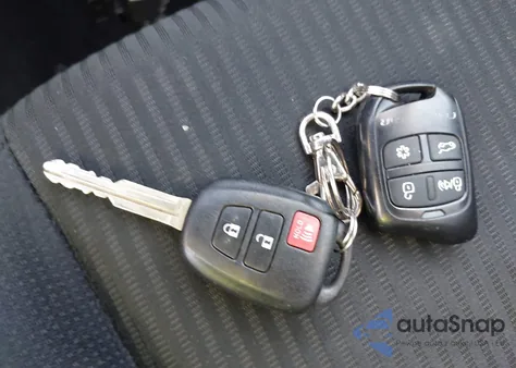 2014 Toyota Rav4 Xle from USA, damaged, VIN 2T3RFREV9EW185232